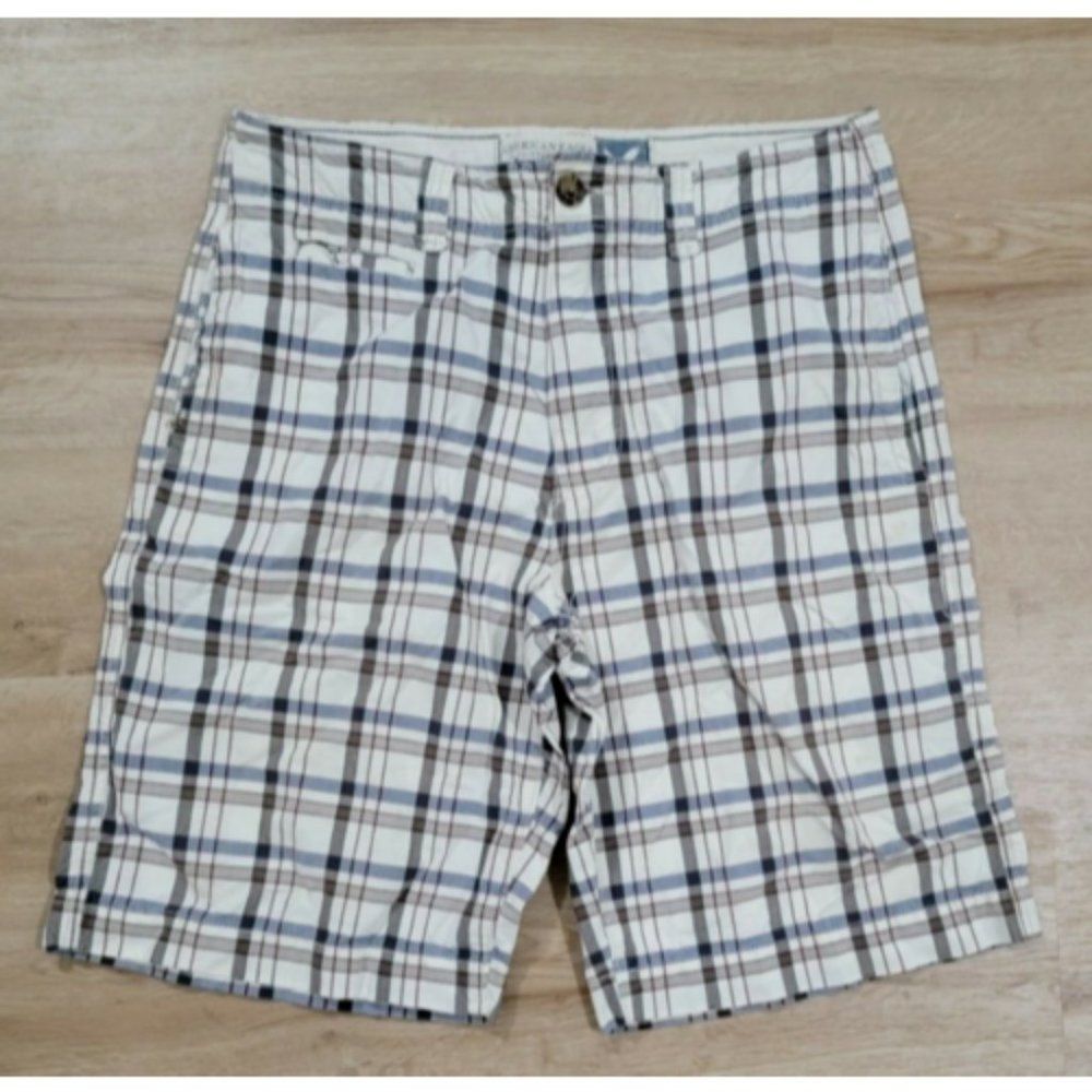 American Eagle Mens Shorts Size 32 Longer Length Plaid White